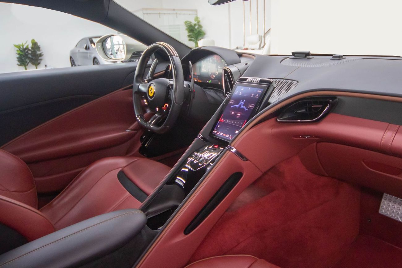 فيراري روما FERRARI ROMA | 2021 | Exterior And Interior Carbon Fiber |  1,900 km