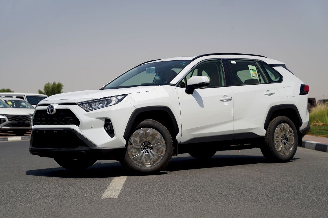 Toyota RAV4 2.0L |  XLE | AWD |  Sunroof | Rear Camera | Power Boot | 18' Alloy Wheels | GCC Specs