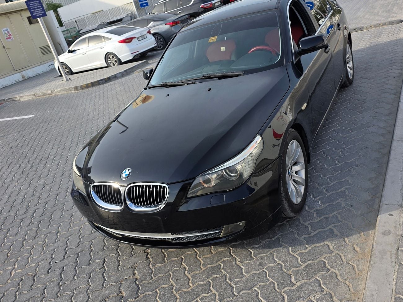 BMW 523i