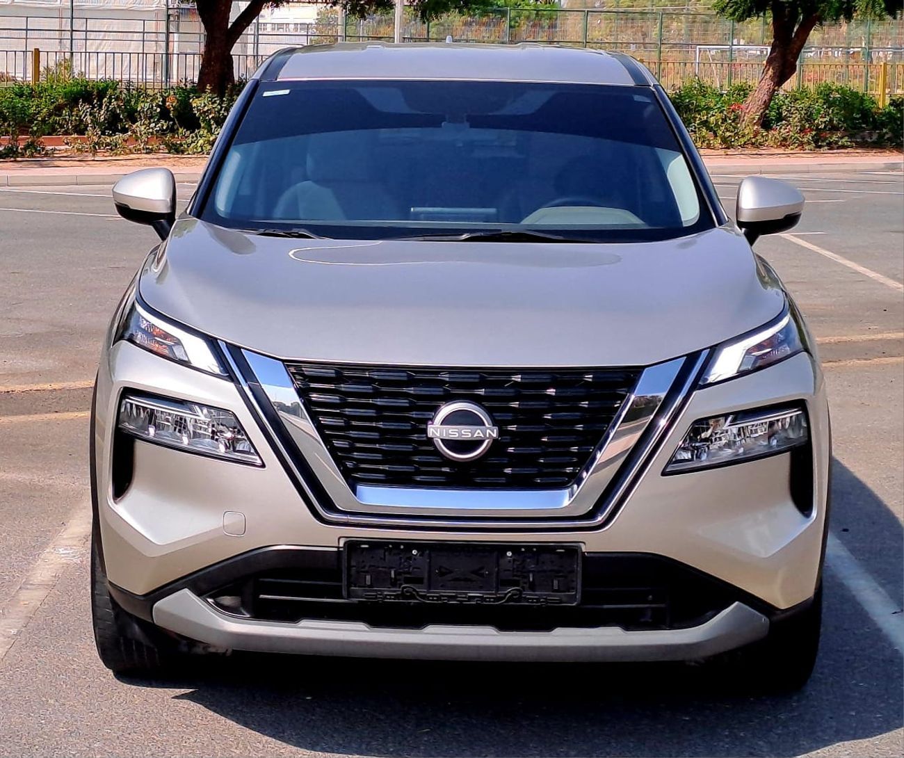 Nissan XTrail S 2WD (5-Seater) 2023 2.5L GCC (1240/-MONTHLY)
