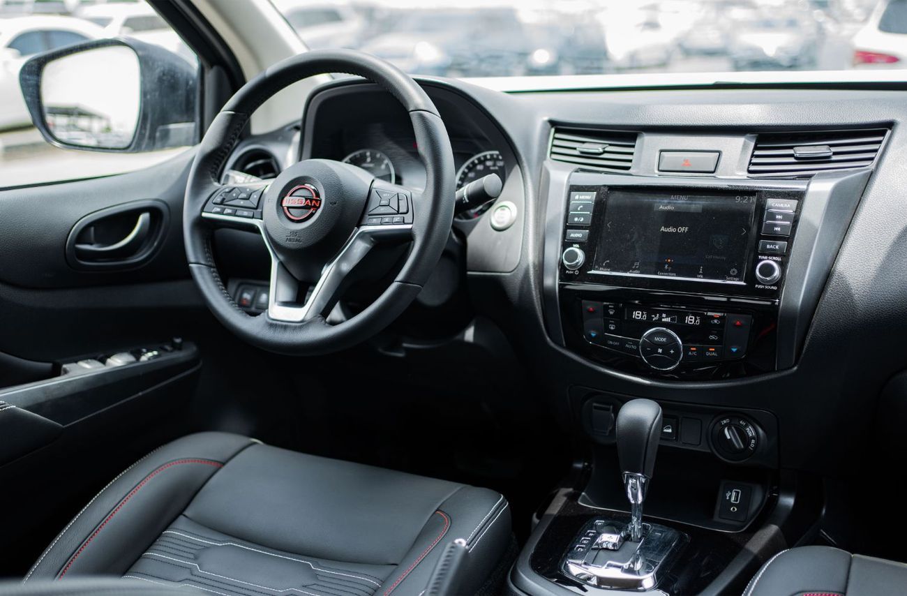 نيسان نافارا 2025 Nissan Navara Pro-4X 2.5L AT Diesel (Gray)