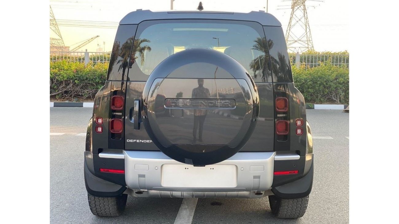 Land Rover Defender GCC SPEC UNDER WARRANTY AND SERVICE