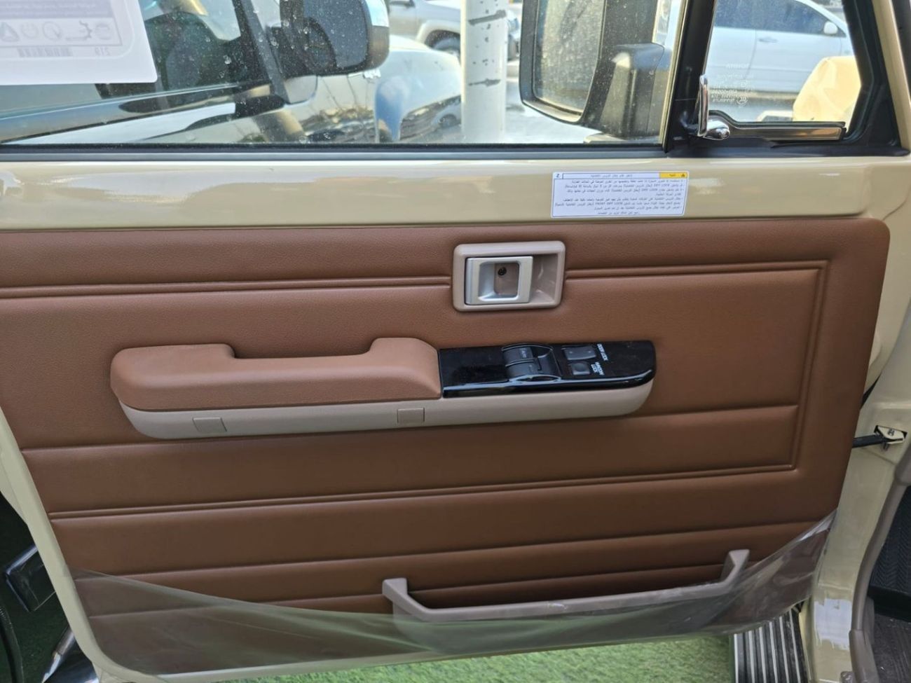 Toyota Land Cruiser 70 DLX 4.0L TOYOTA LAND CRUISER HARDTOP (70 SERIES) (GRJ71) 2024 ZERO km AUTOMATIC V6 engine 4.0 availa