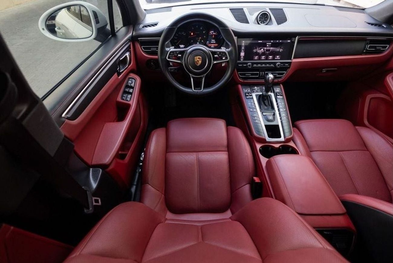 Porsche Macan Std 2.0L (252 HP) Porsche Macan 2021 GCC under Warranty with Flexible Down-Payment.