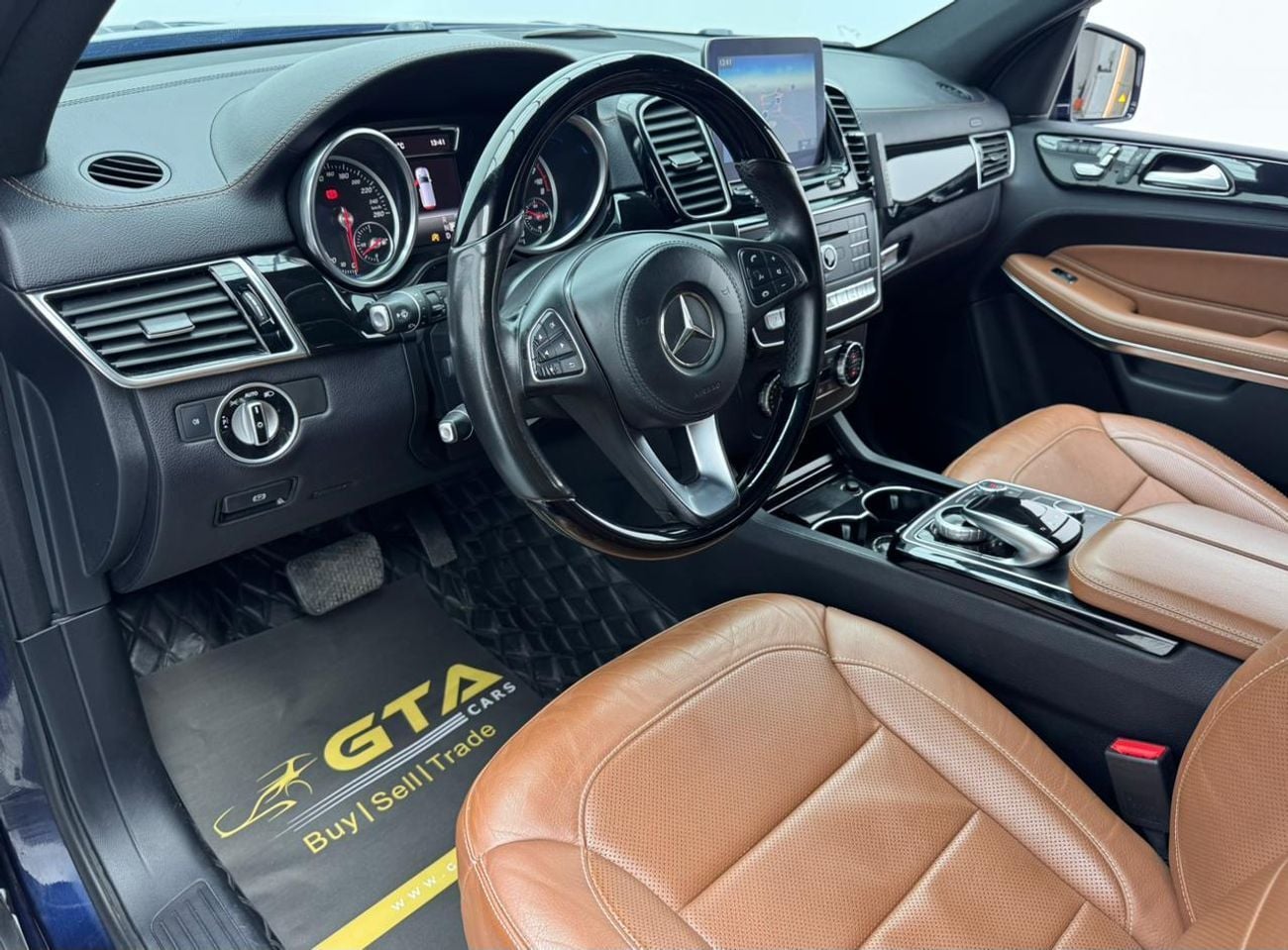 Mercedes-Benz GLS 500 Std 4.7L 2018 Mercedes-Benz GLS500 4MATIC, Service History, Excellent Condition, 7 Seater, GCC