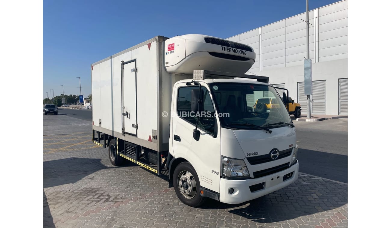 هينو 300 GCC 714 Freezer