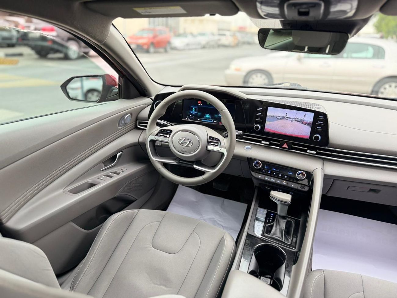 هيونداي إلانترا 2.0L Comfort