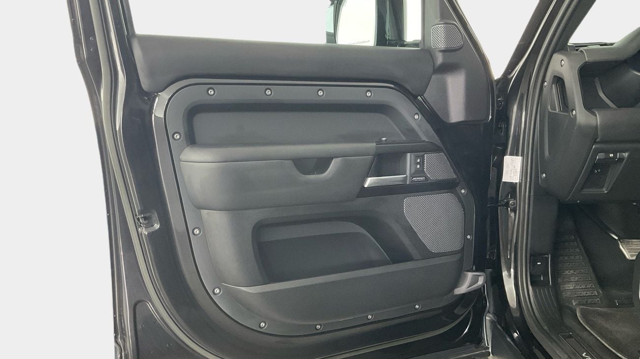 Land Rover Defender 110 V8 | upto AED 20,000 Ramadan Discount | Guaranteed Warranty | 0 Down Payment