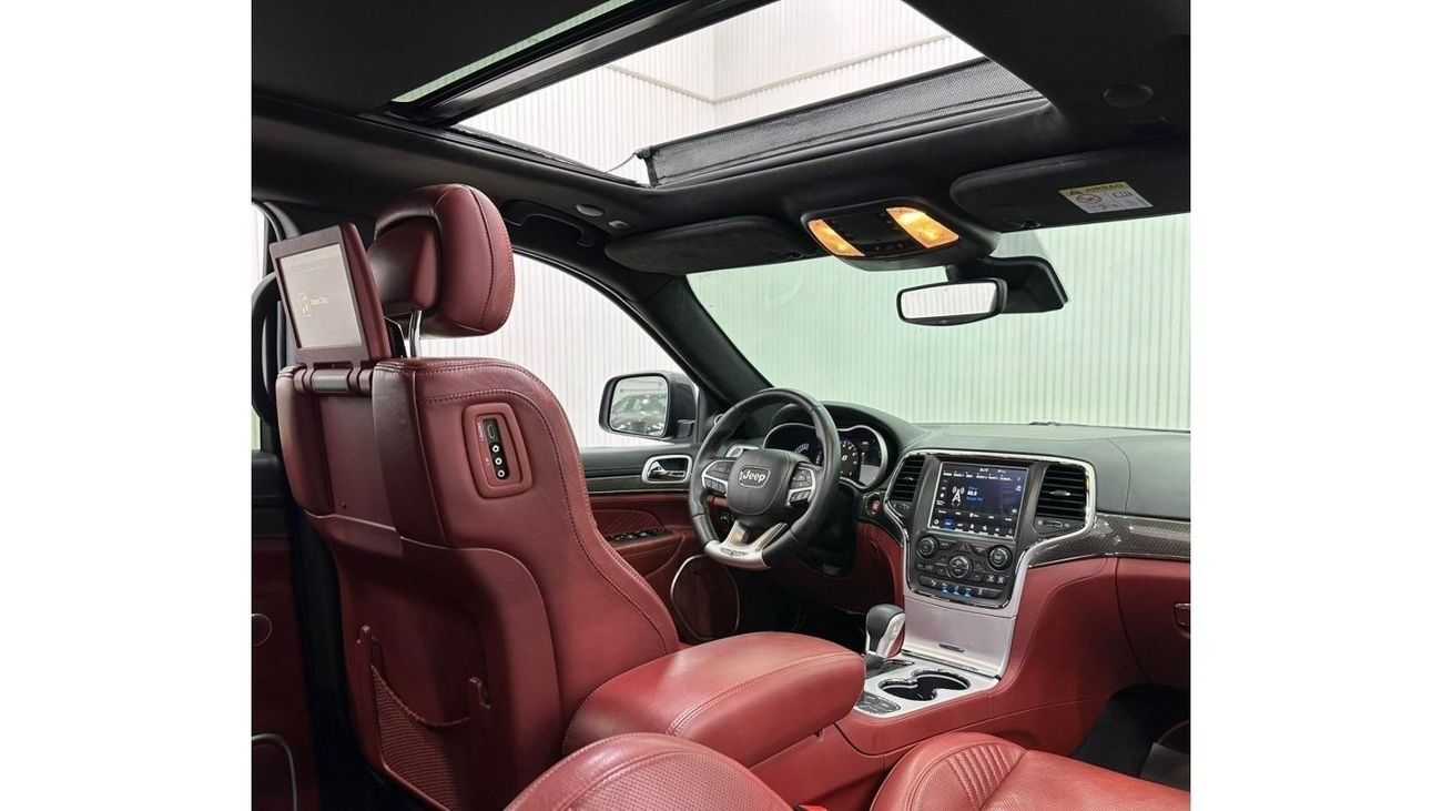 جيب جراند شيروكي 2018 Jeep Grand Cherokee Trackhawk , One Year Warranty, Full Service History ,GCC