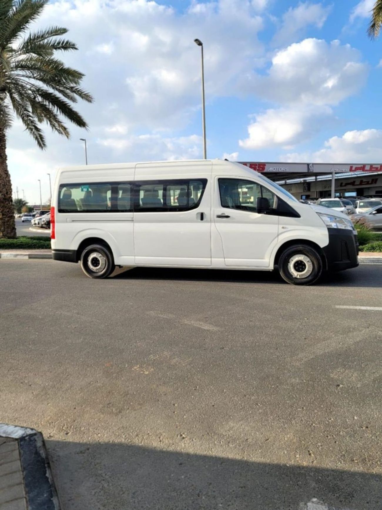Toyota Hiace Commuter 3.5L A/T