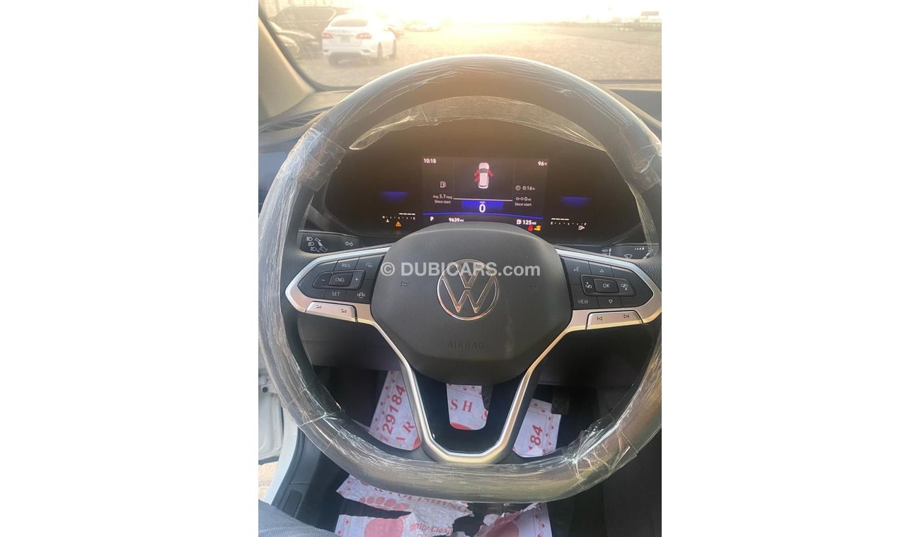 Used Volkswagen Taos 2022 for sale in Dubai 661493