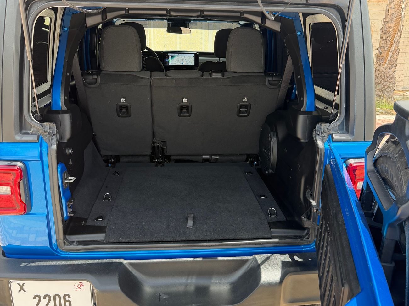 Jeep Wrangler 2024 Jeepers Edition Rubicon V6 in perfect condition!