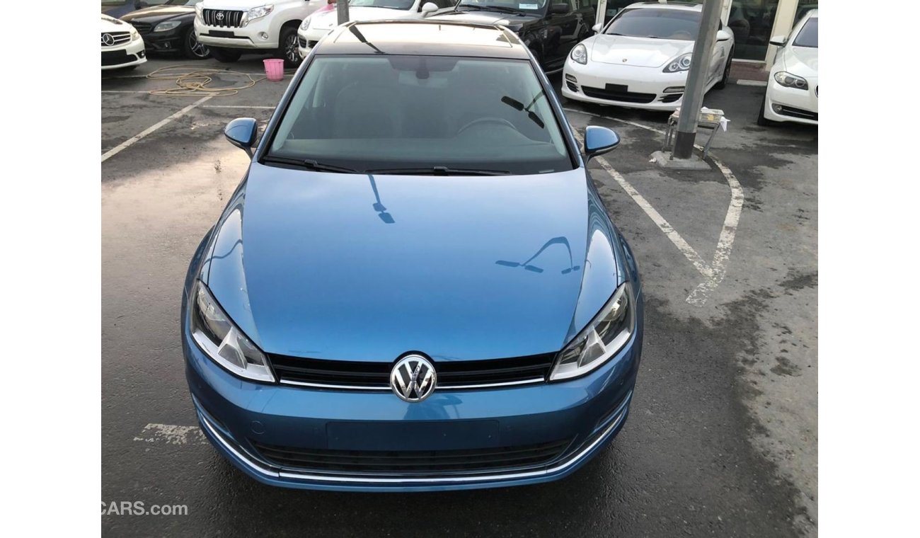 Volkswagen Golf Golf model 2016 car prefect condition cruise control excellent sound system low mileage radio Blueto