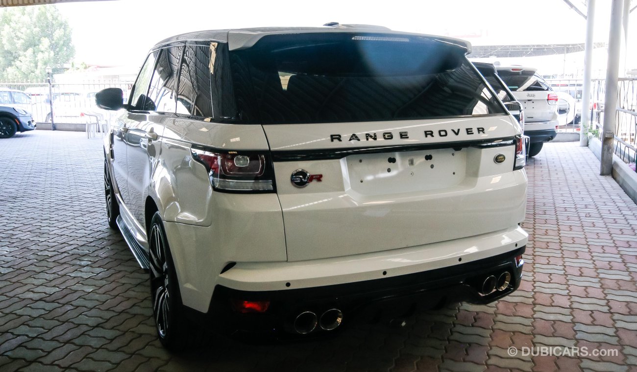 Land Rover Range Rover Sport With SVR body kit