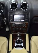 مرسيدس بنز ML 350 EXCELLENT DEAL for our Mercedes Benz ML350 4Matic ( 2011 Model ) in Black Color GCC Specs