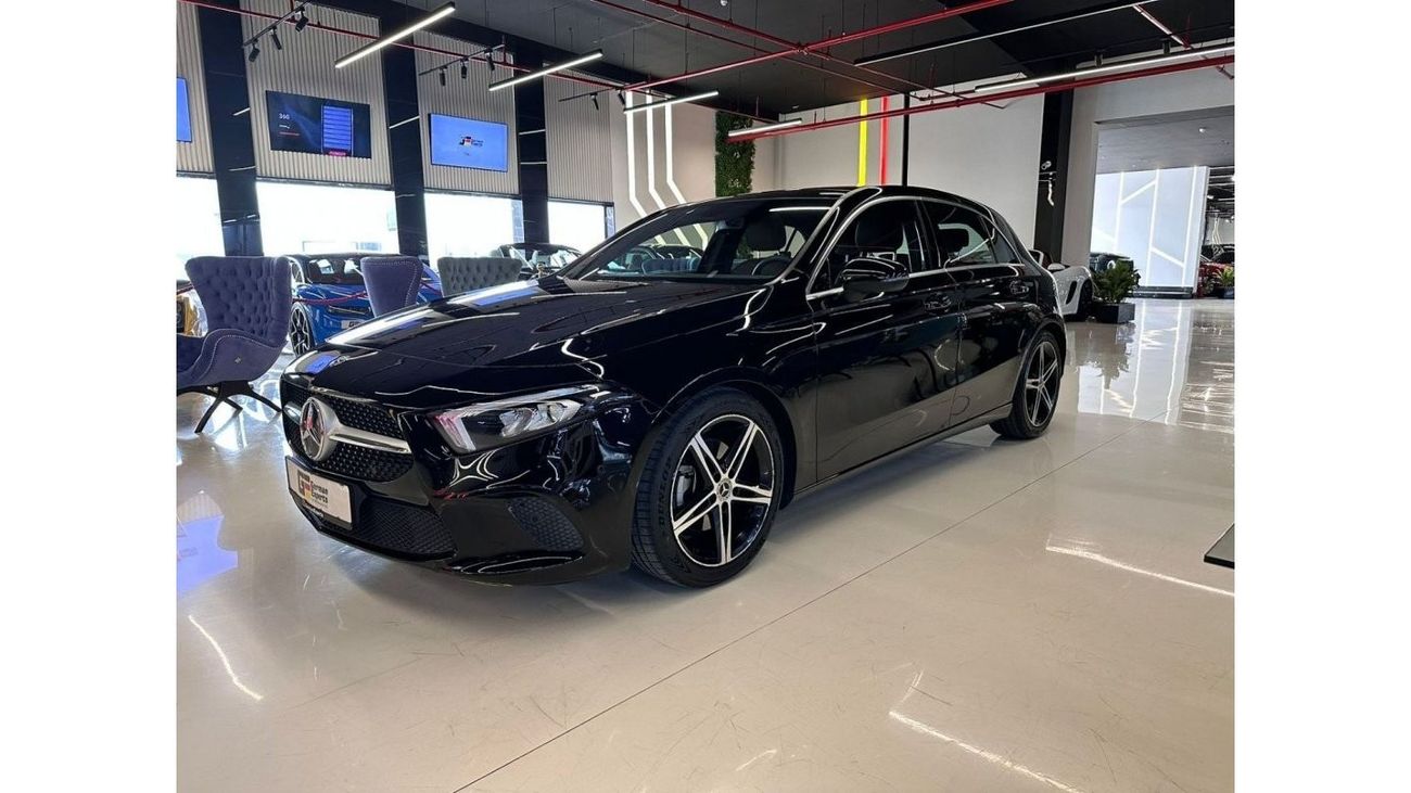 Mercedes-Benz A 200 Premium 2018 Mercedes-Benz A200 GCC is a stylish and dynamic hatchback that offers a blend of luxury