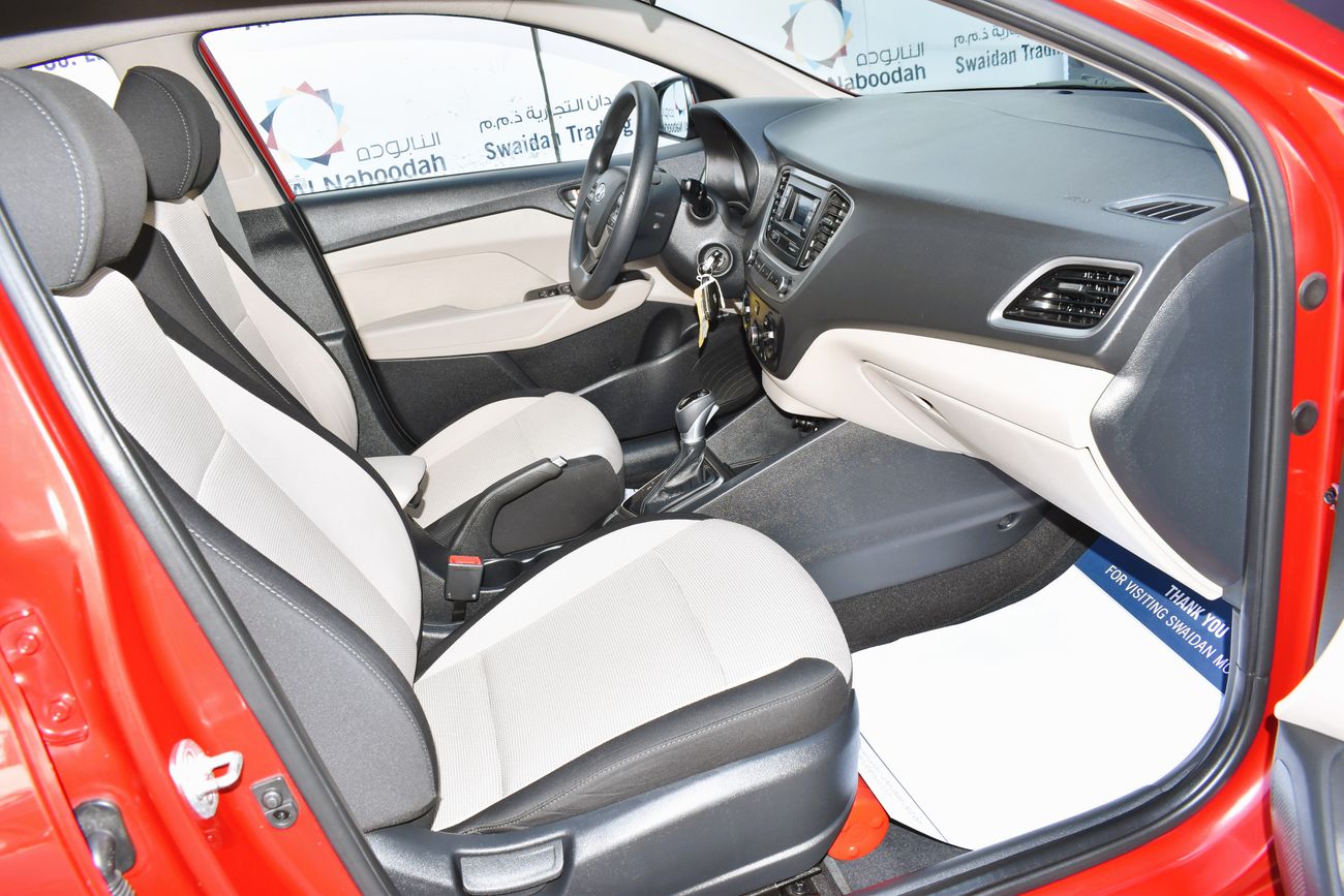 Hyundai Accent AED 639 PM | 1.6L GL GCC DEALER WARRANTY