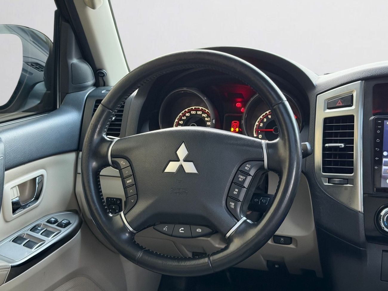 Mitsubishi Pajero GLS H/L PLATINUM 7-SEATER | MITSUBISHI PAJERO GLS | 3.8L V6 4WD | 2019 | GCC SPECS