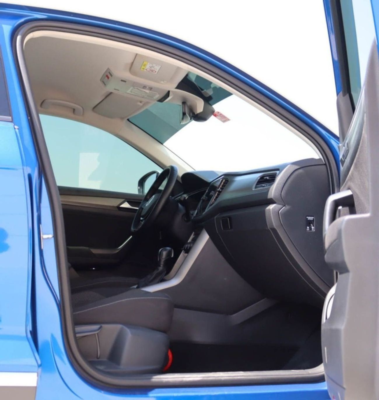 Volkswagen T ROC Life 1.4L Volkswagen T-Roc 2021 GCC, without accidents, in excellent condition 837 PM