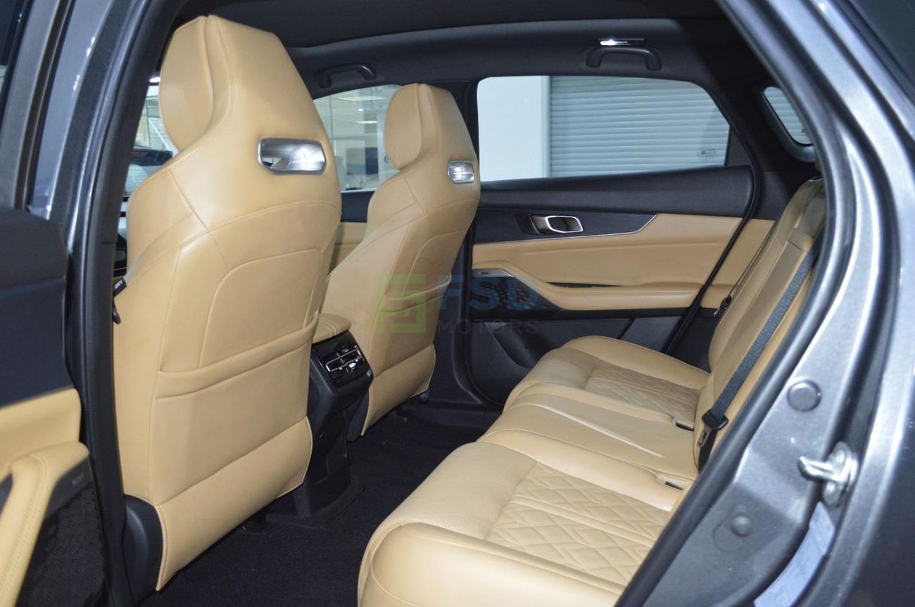 تشنجان يوني ك Changan UNI-K 2.0L 4WD A/T Mid-Option MY-2025