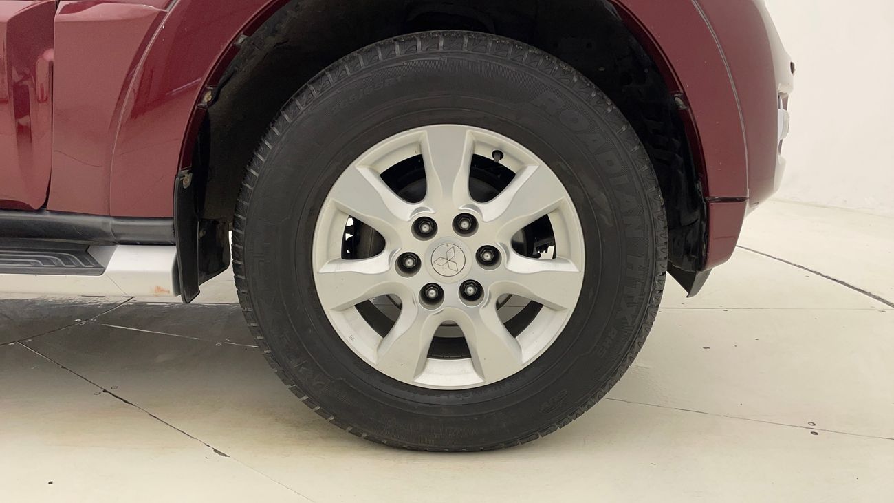 Mitsubishi Pajero GLS HIGH 3.5 | Zero Down Payment | Home Test Drive