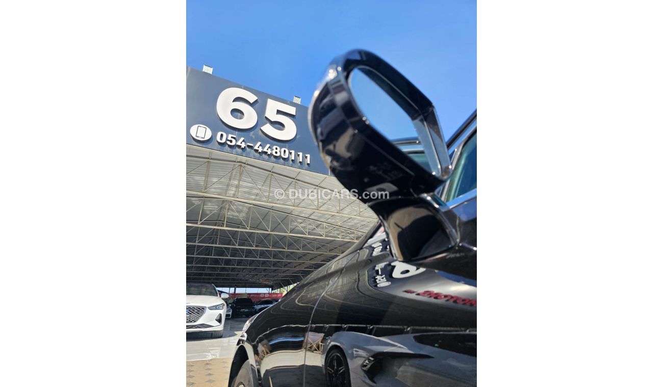 Genesis G90 Platinum