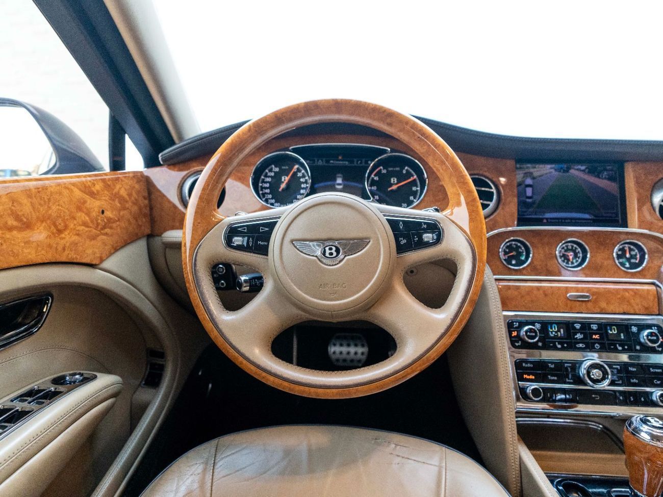 بنتلي مولسان Standard