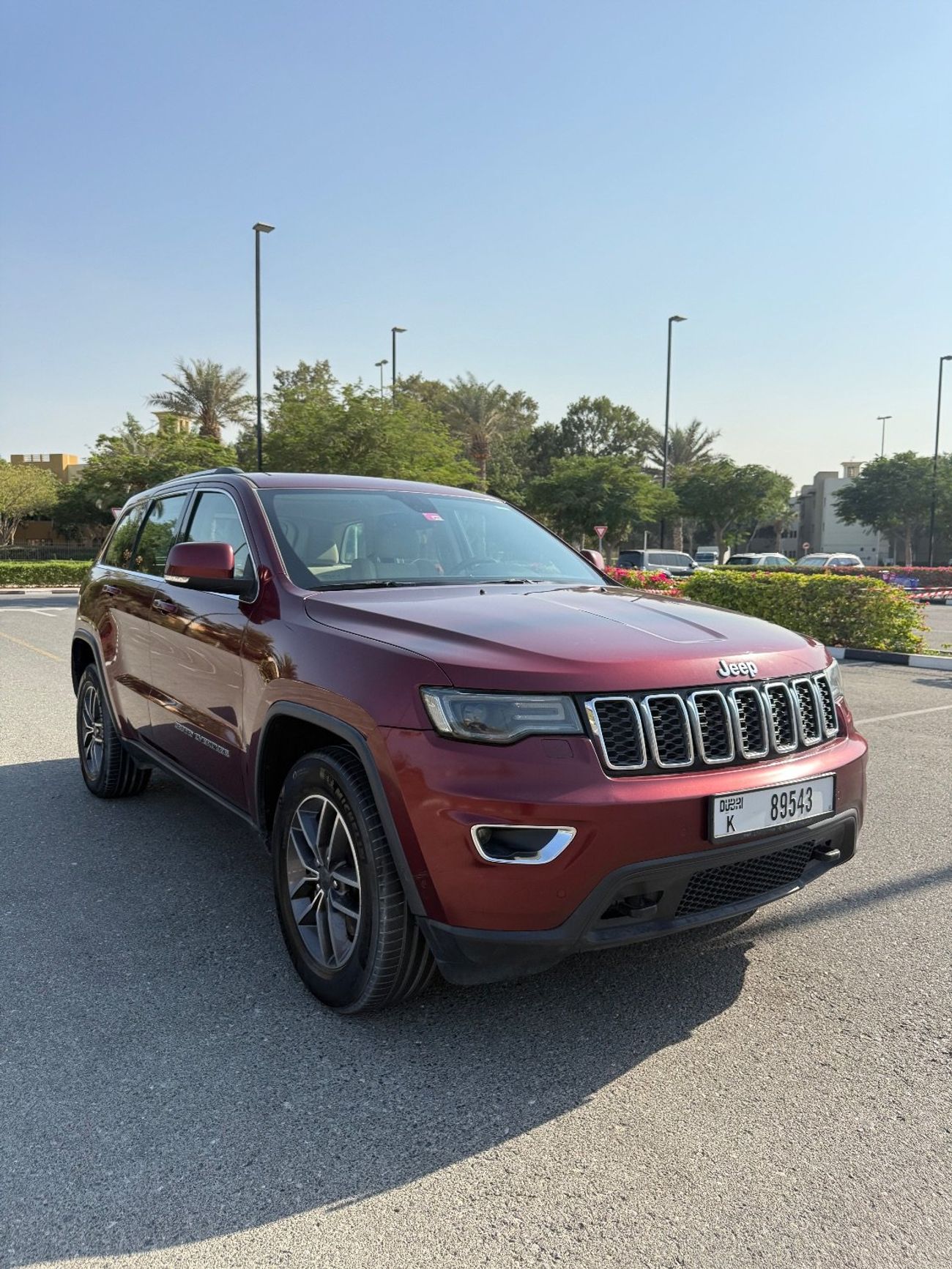 جيب جراند شيروكي Laredo 3.6L