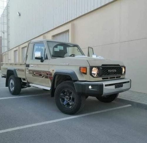 Toyota Land Cruiser Pick Up 2024 TOYOTA LAND CRUISER PICK UP 4.0L NEW SHAPE PETROL AUTOMATICZERO KM