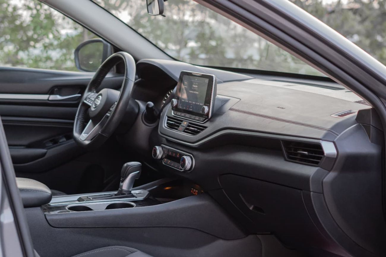 Nissan Altima SV 2.5L