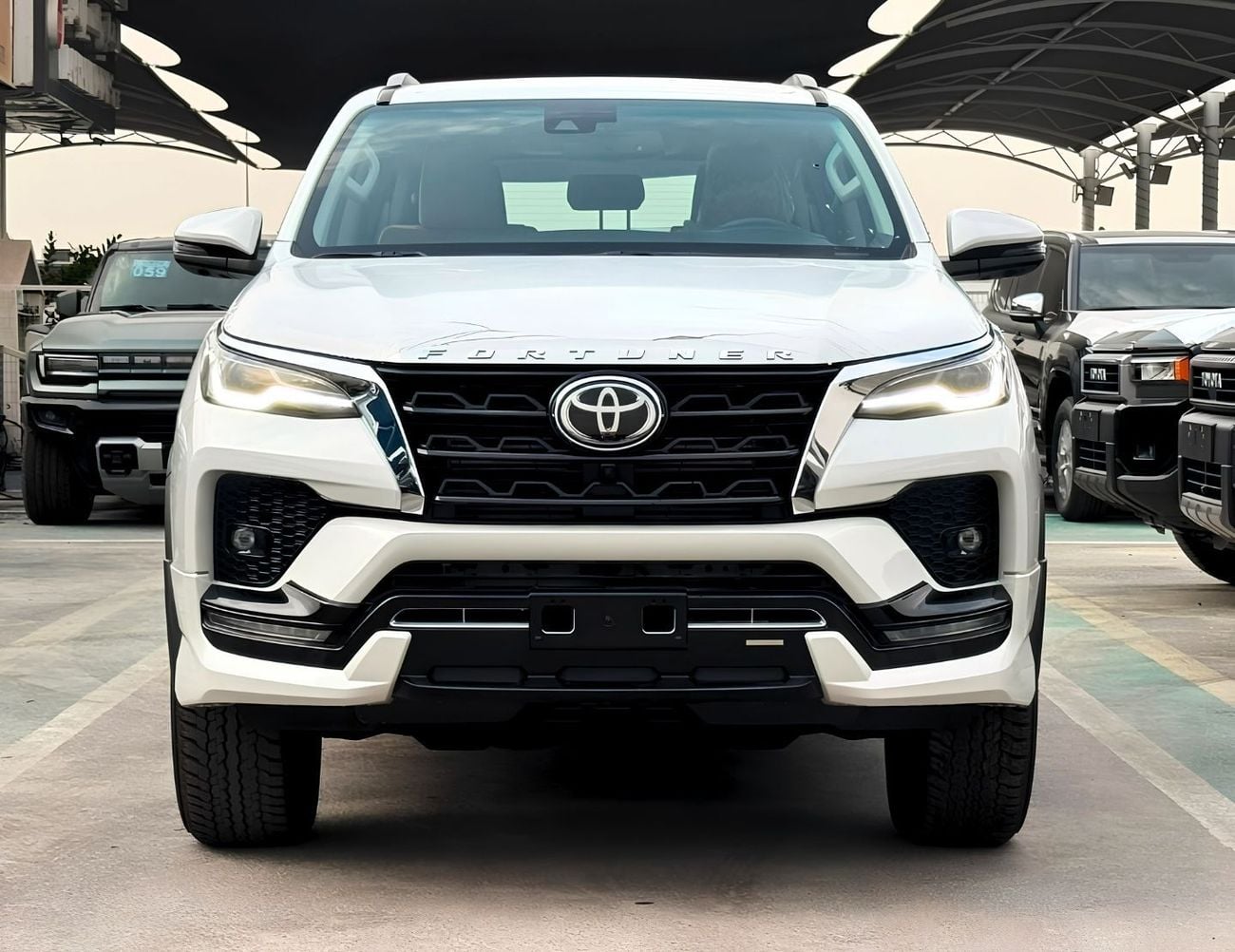 Toyota Fortuner SR5 || 2.8L DIESEL V4 4WD | RADAR | 360*CAMERA | AUTO AC (CODE # FD6FO)