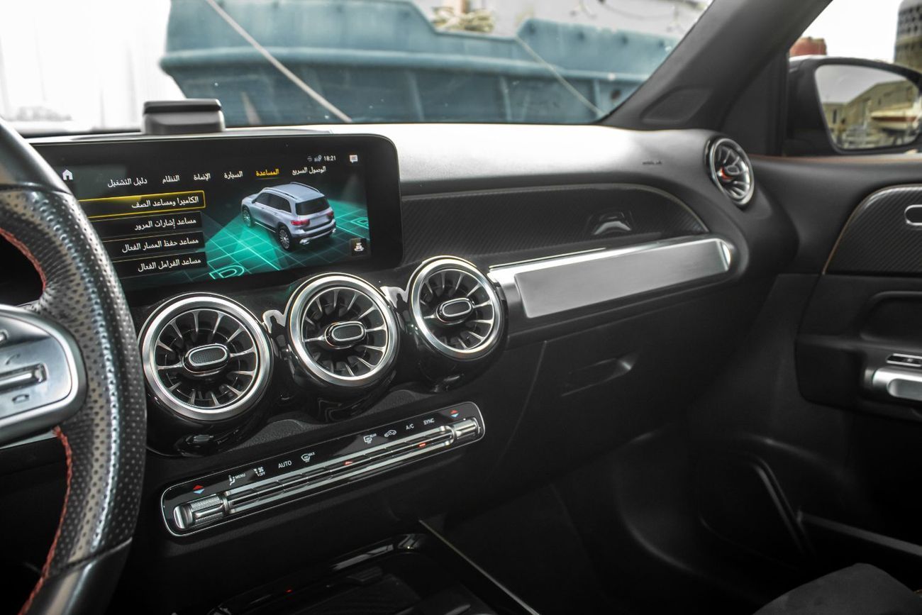 مرسيدس بنز GLB 35 AMG 4MATIC 2.0L