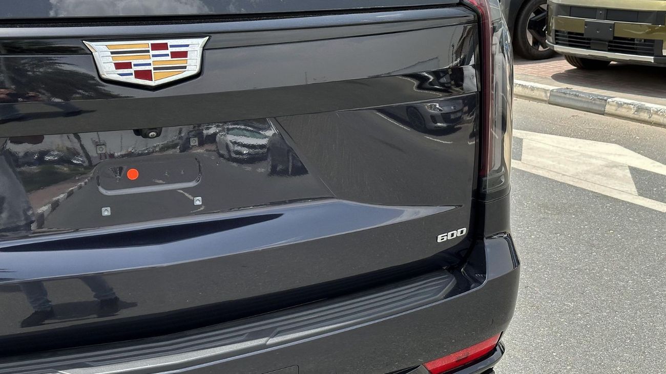 Cadillac Escalade Sport Platinum 6.2L V8 For Export