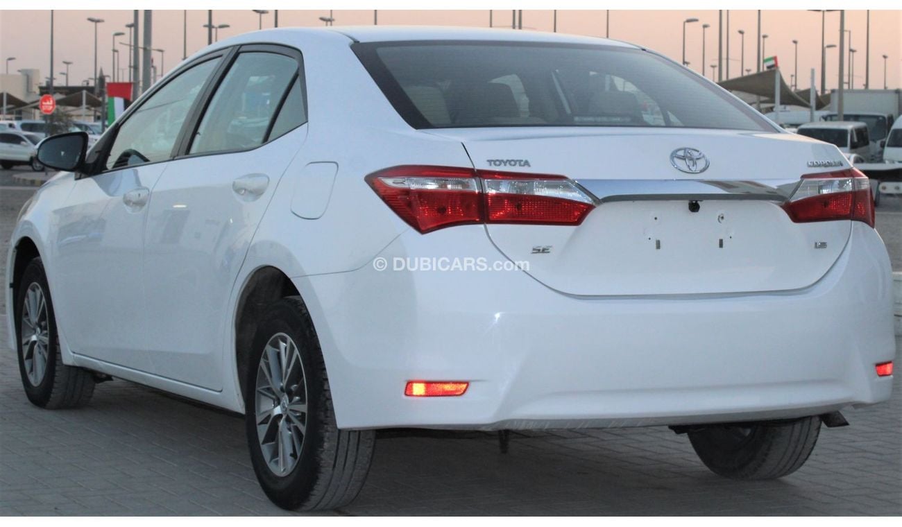 Toyota Corolla Toyota Corolla 2015 white GCC number 2 in excellent condition without accidents, very clean from ins