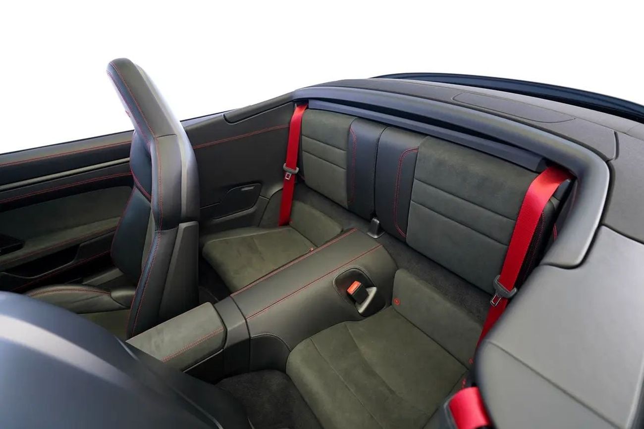 بورش 911 CARRERA GTS 3.0L (450 HP) Convertible