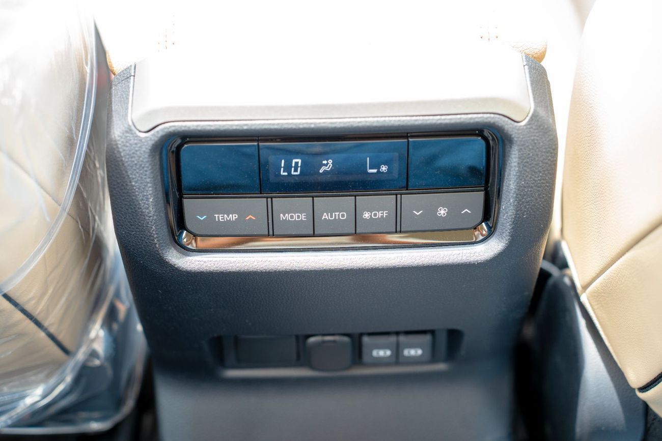 تويوتا برادو Toyota Prado 2024 2.4L Petrol 7 Seats