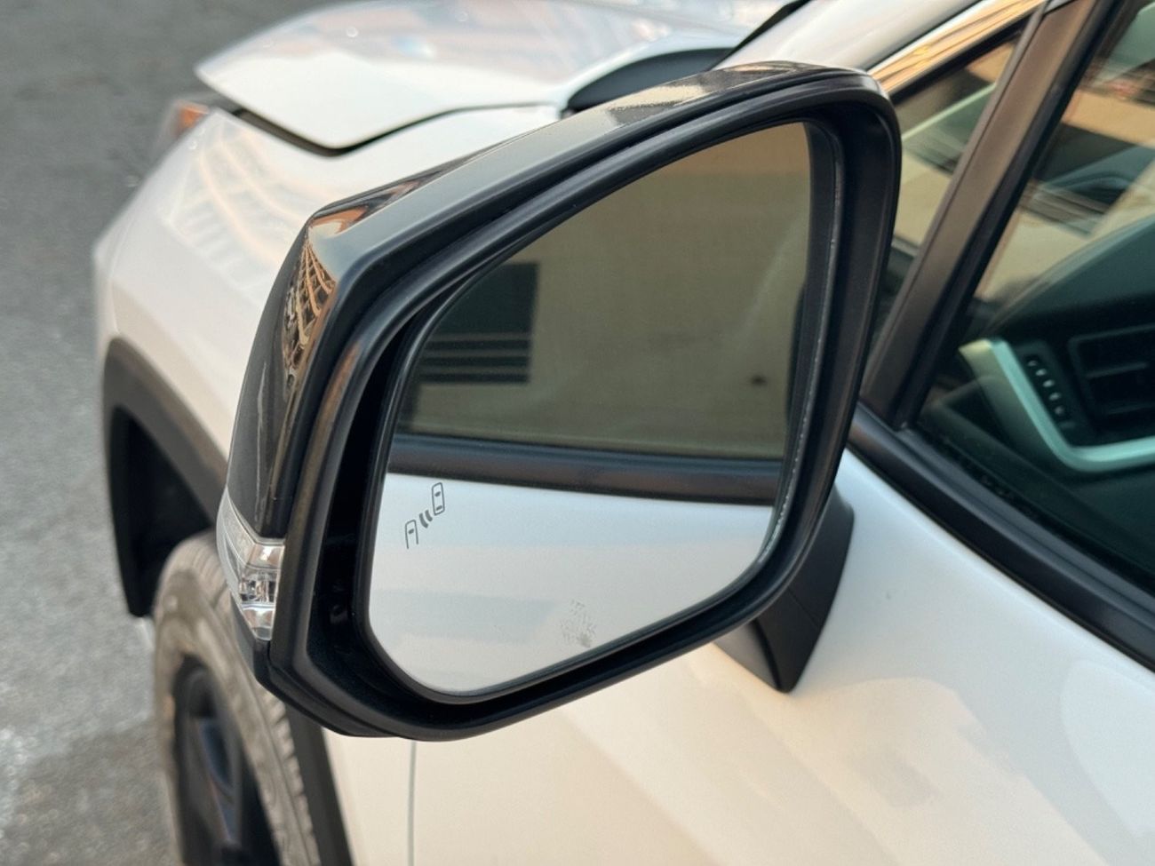 تويوتا راف ٤ 2021 XLE KEYLESS AWD 2.5L USA IMPORTED