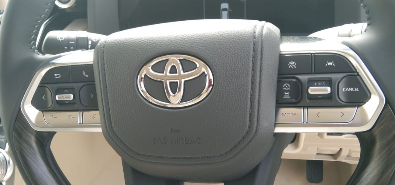 تويوتا لاند كروزر Rhd zx petrol Auto Right-Hand drive Brand-new full options