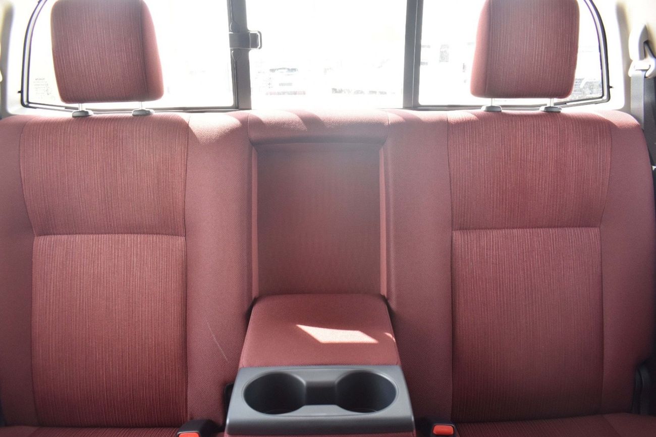 تويوتا هيلوكس GLX 2.7L Double Cab Utility 4WD A/T