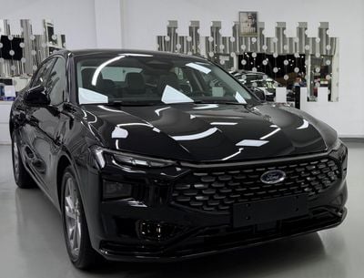 فورد توروس GCC .. FSH .. Warranty .. Service .. Sunroof