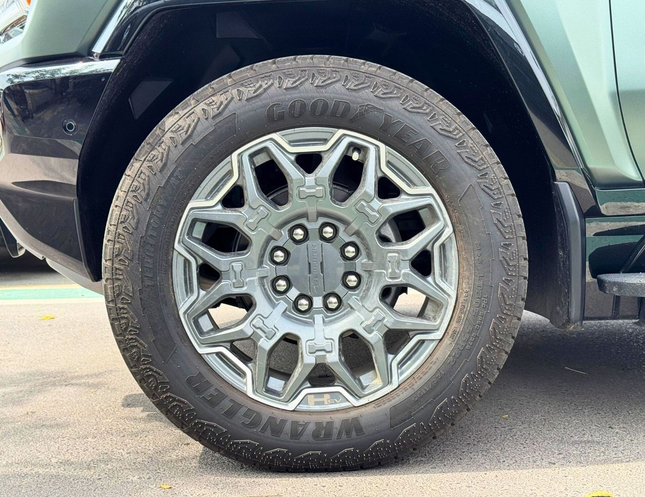 GMC Hummer EV FIRST EDITION  1.5L / ELECTRIC / 360* CAMERA / PANORAMIC ROOF (CODE # 69055)