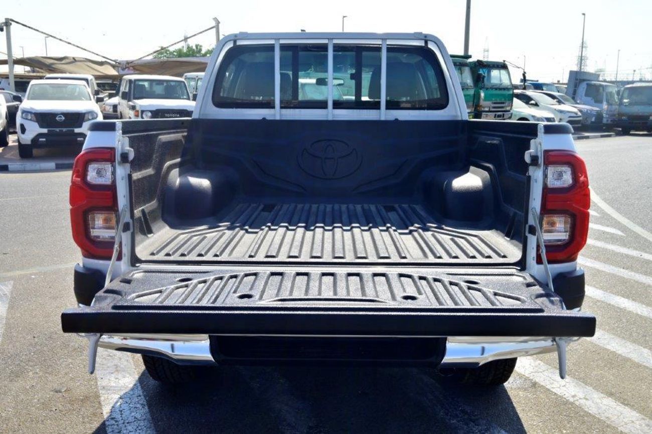 Toyota Hilux S GLX 2.4L 4WD A/T GLX 2.4L 4WD A/T