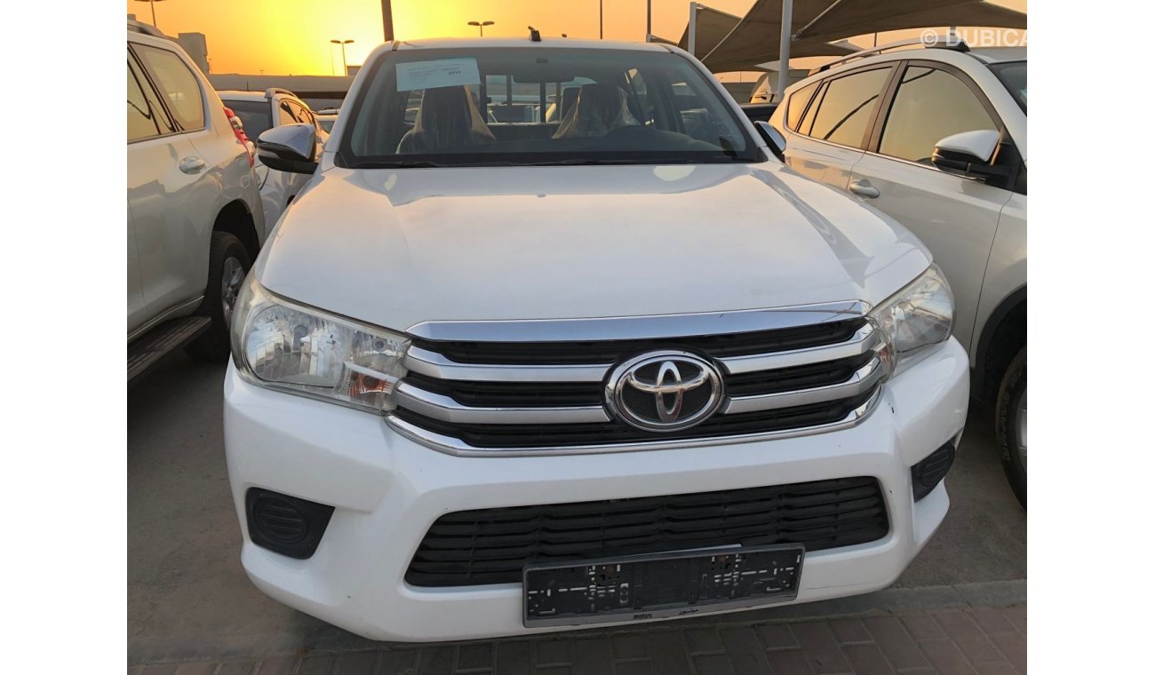 Toyota Hilux Toyota hilux d/c pick up, fully automatic,model:2016. Free of accident