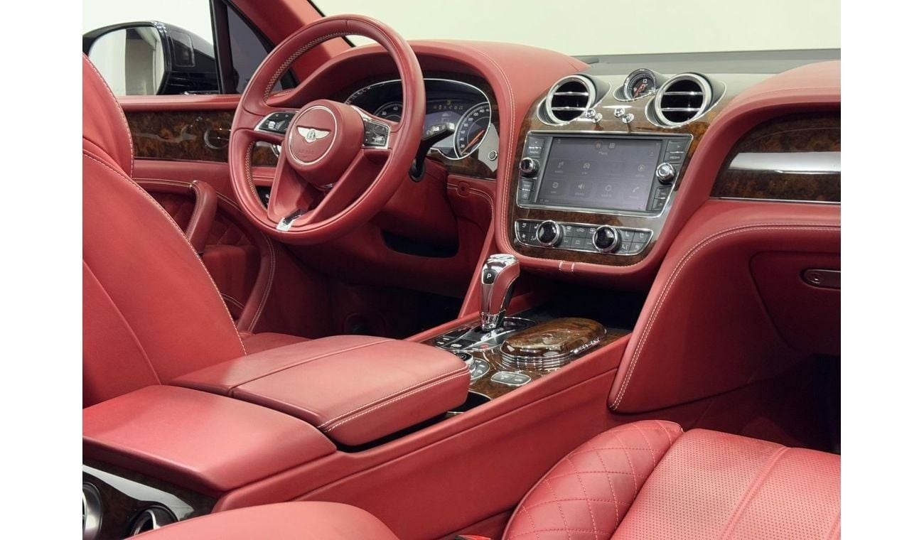 بنتلي بينتايجا W12 2017 Bentley Bentayga W12, Full Service History, Full Options, Excellent Condition, GCC