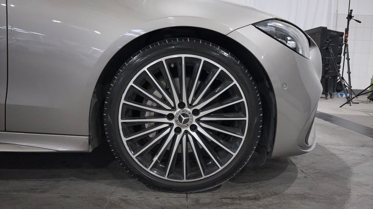 مرسيدس بنز C 200 2024 AMG PREMIUM PLUS | AED 2355/Month | 20% DP | 30 Day Return | Warranty