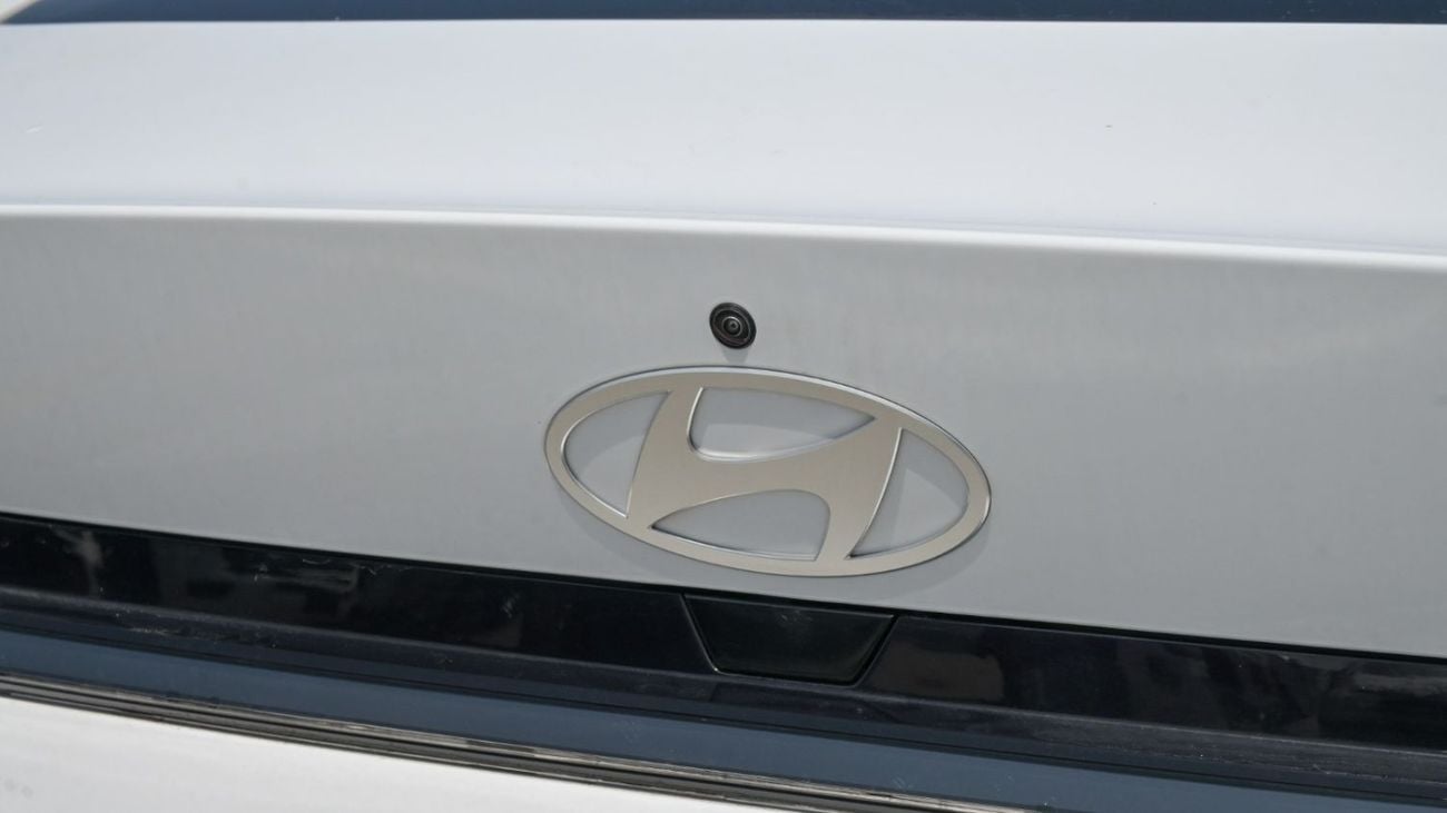 هيونداي إلانترا سمارت Hyundai Elantra - 1.5L PETROL - Chinese Specs MODEL 2025(Export)