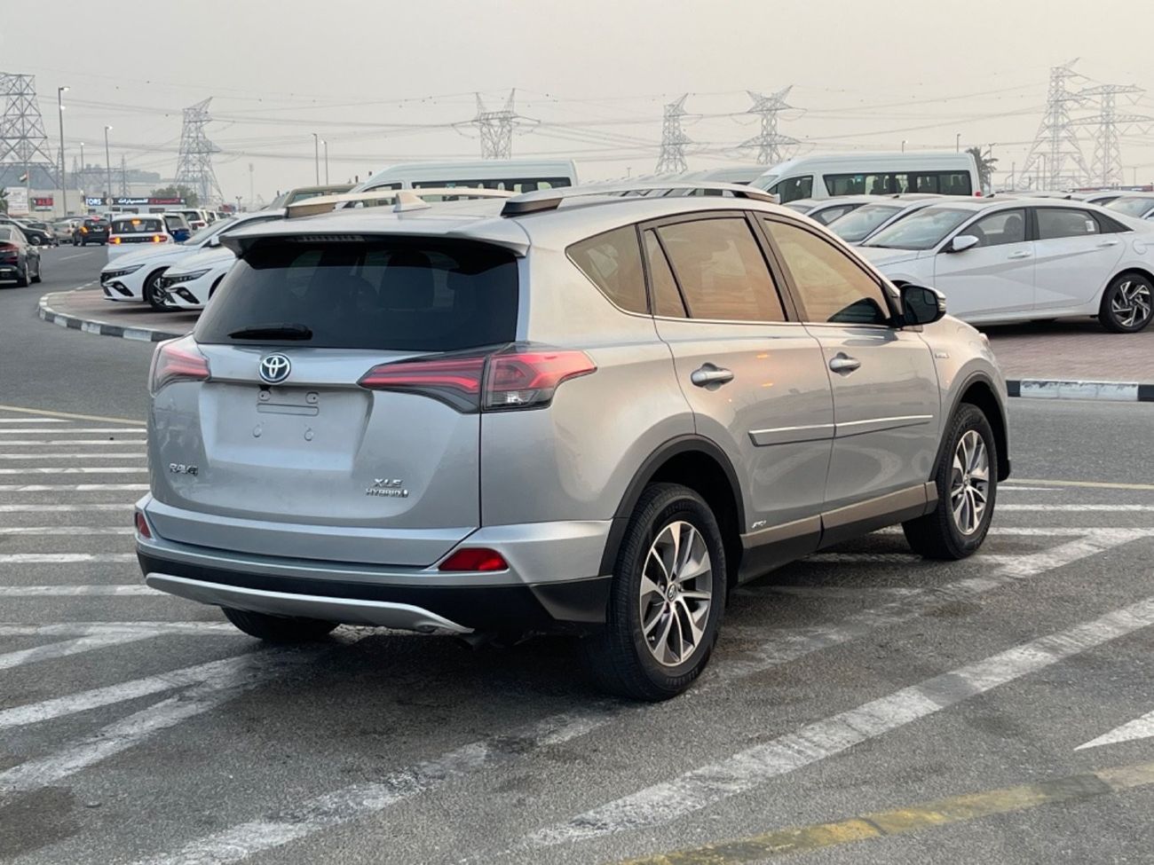 Toyota RAV4 VXR 2017 TOYOTA RAV4 XLE HYBRID IMPORTED FROM USA