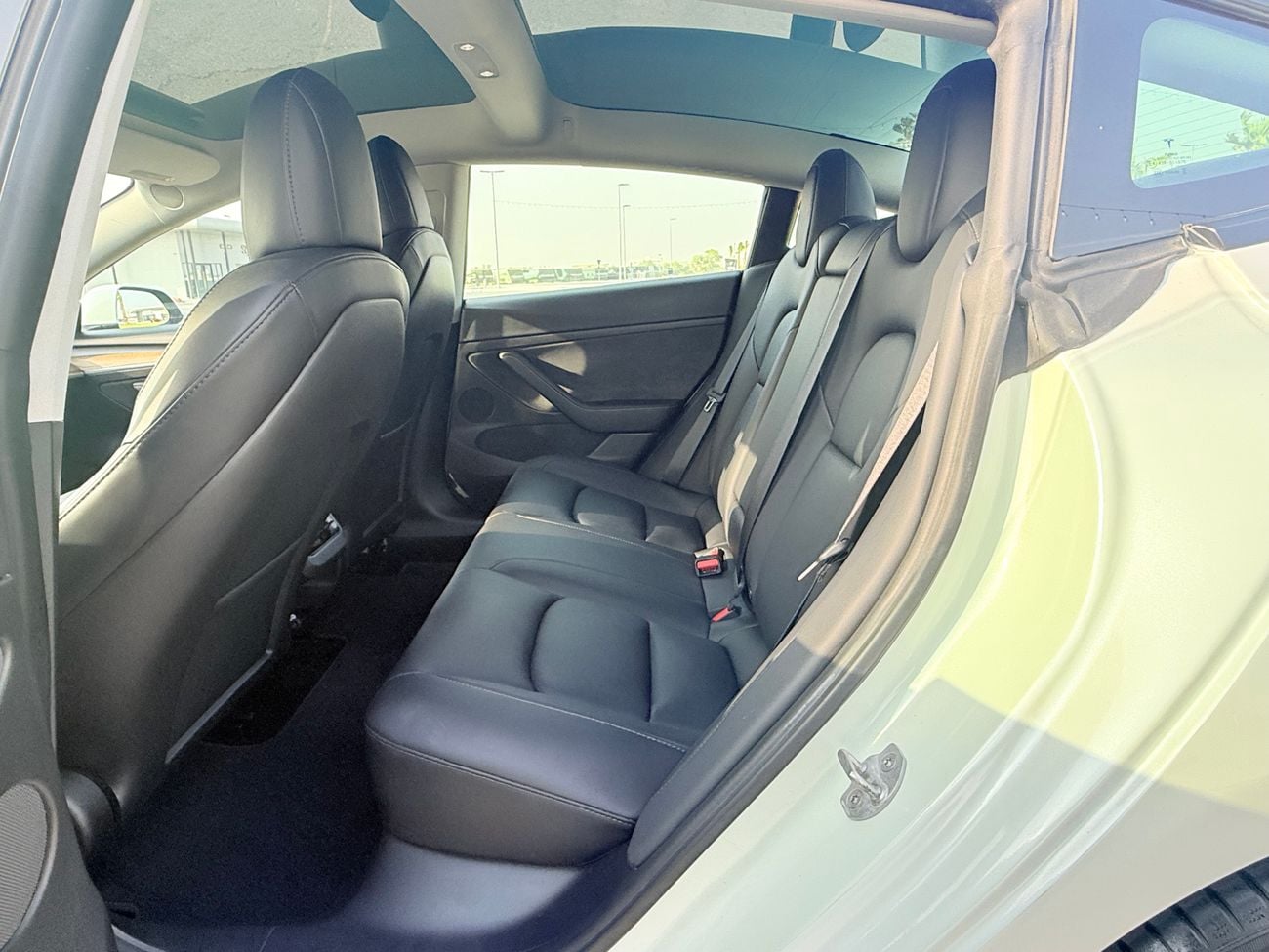 Tesla Model 3 LONG RANGE