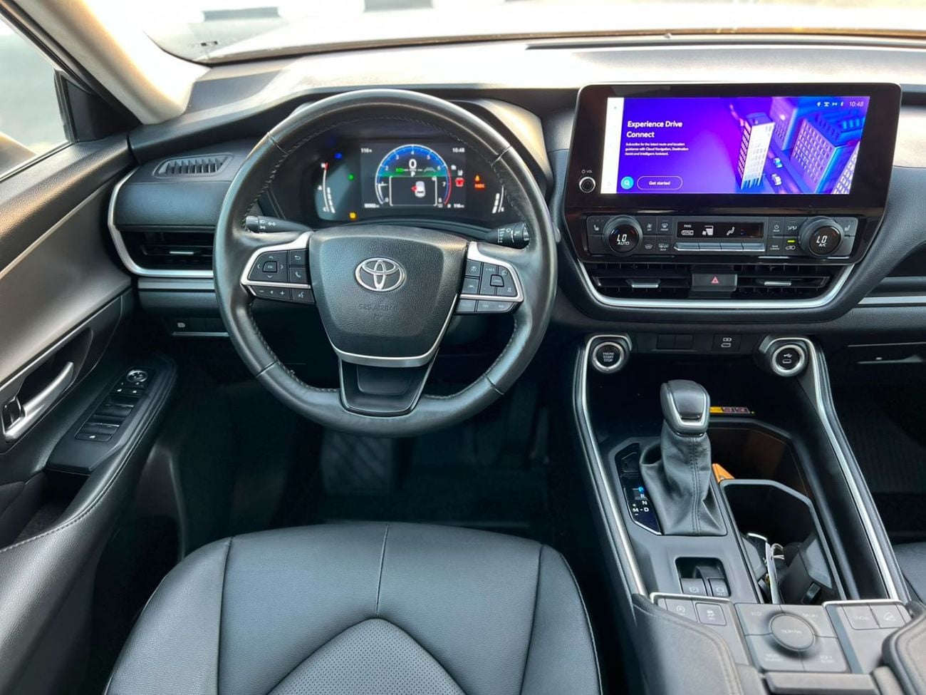تويوتا جراند هايلاندر 2024 Toyota Grand Highlander XLE 2.4L V4 Turbo - AWD 4x4 Full Option With Dual Radar - Trunk Auto -