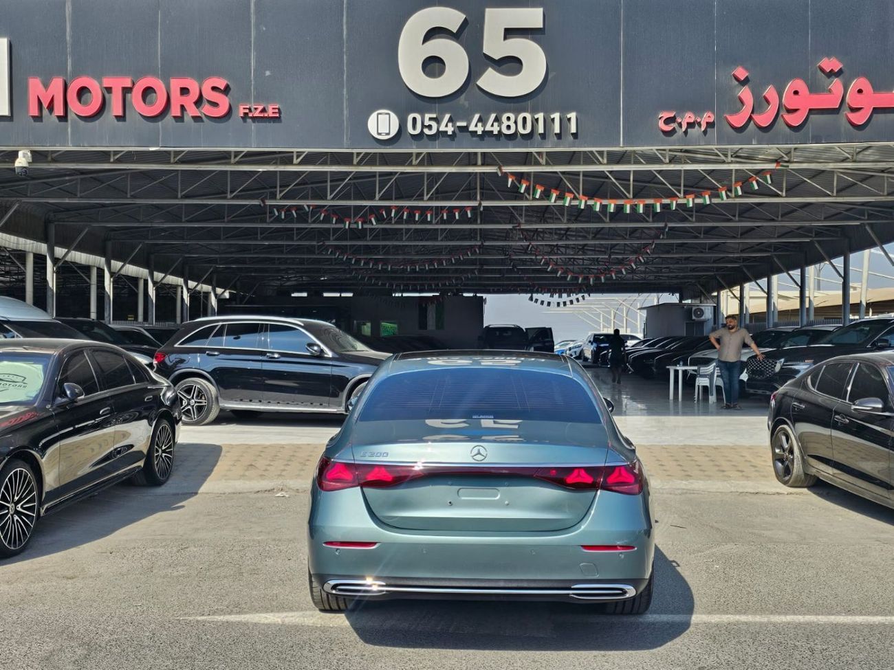 Mercedes-Benz E200 2.0L